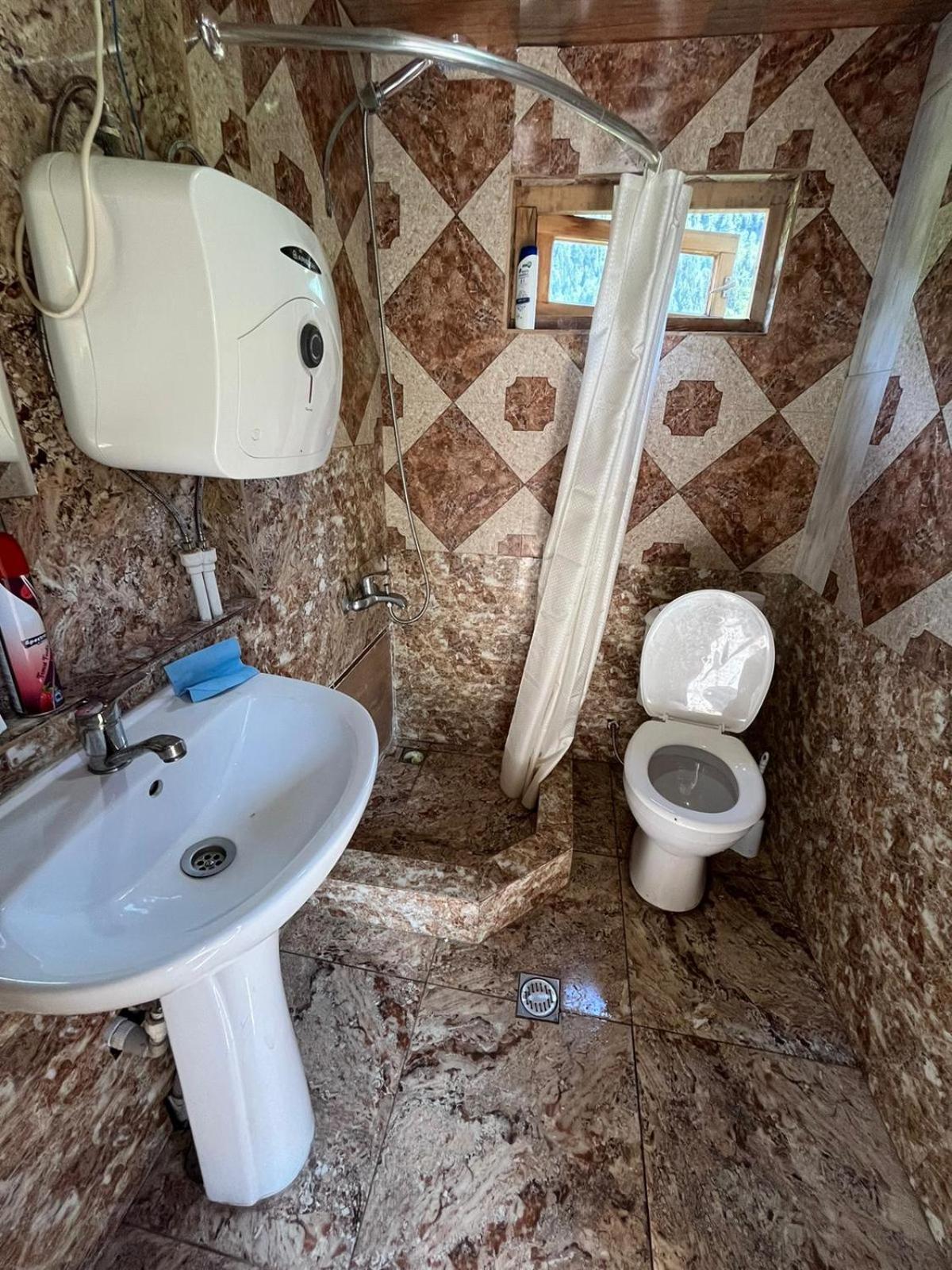 Tsknari Oda Oni Esterno foto